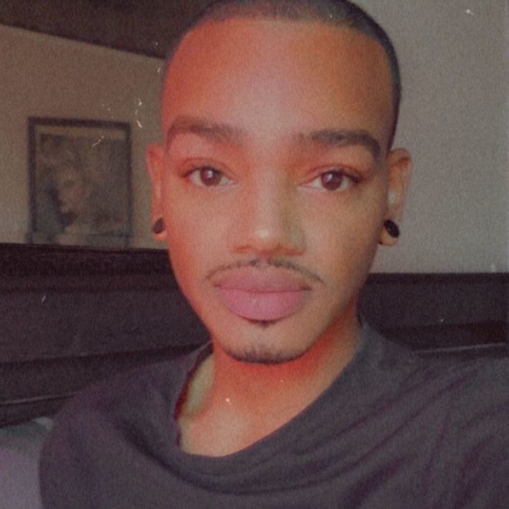 Meet your Posher, Tahmez